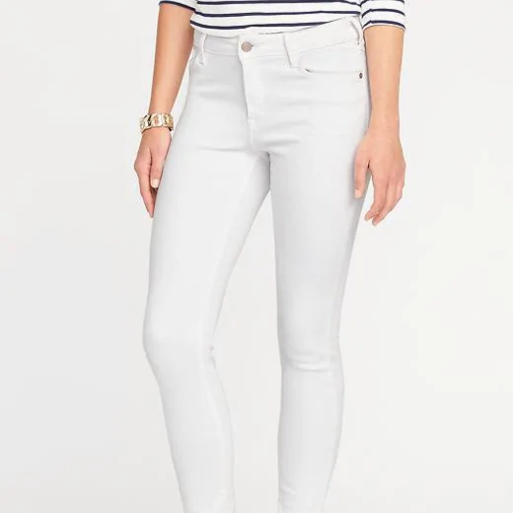 Old Navy Mid-Rise Rockstar Super Skinny Jeans WHT